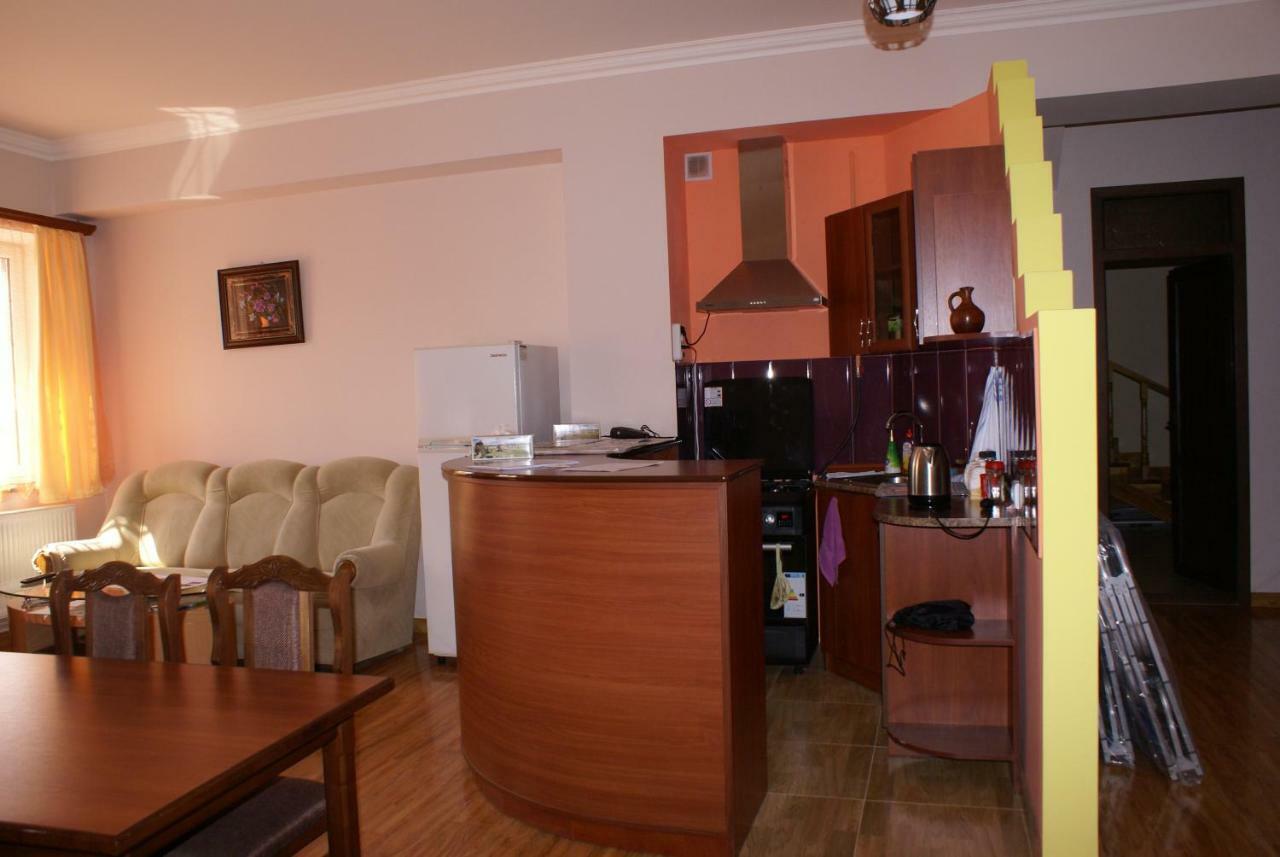 Karin'S B&B Sisian Екстериор снимка